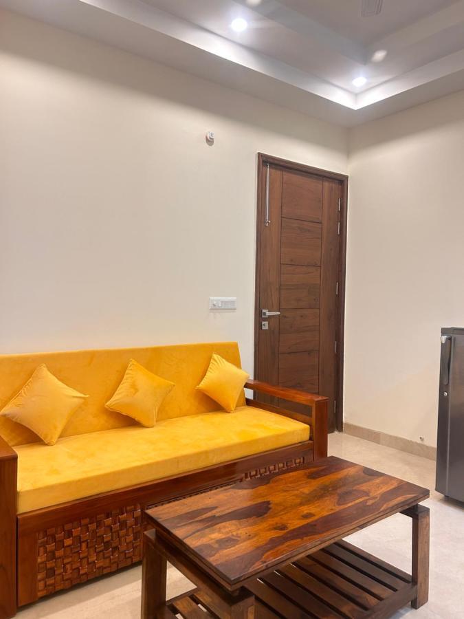 Lime Tree Service Apartment - Medanta Medicity, Гургаон Экстерьер фото