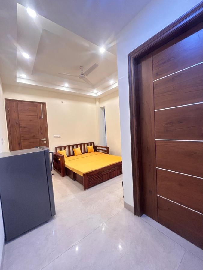 Lime Tree Service Apartment - Medanta Medicity, Гургаон Экстерьер фото