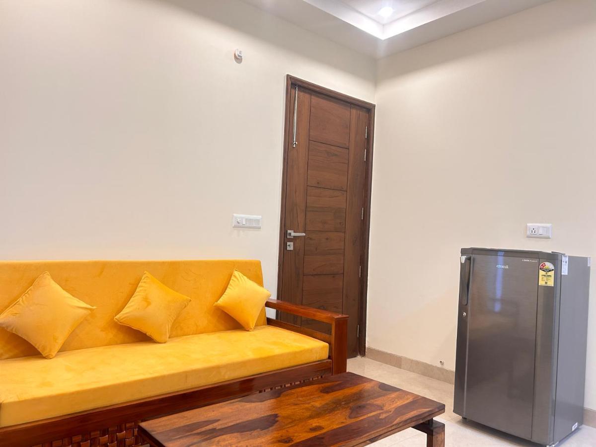 Lime Tree Service Apartment - Medanta Medicity, Гургаон Экстерьер фото